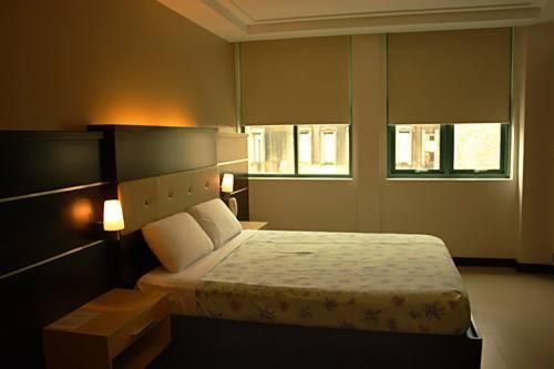 Olongapo Travel Lodge Экстерьер фото